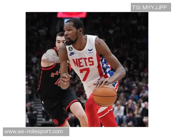 重返布鲁克林杜兰特赛前温情拥抱蔡老板夫人吴明华展现友谊与情谊